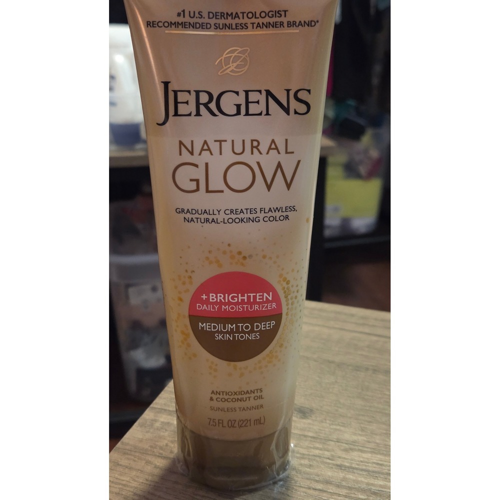 Jergens Natural Glow Brighten Daily Moisturizer Medium to Deep Tanner 7.5oz